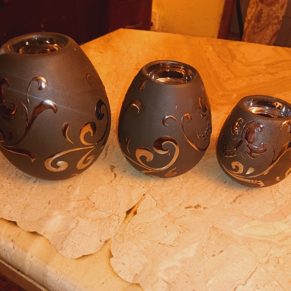 Elegant Brown Candle Holders - Picture 1 of 9